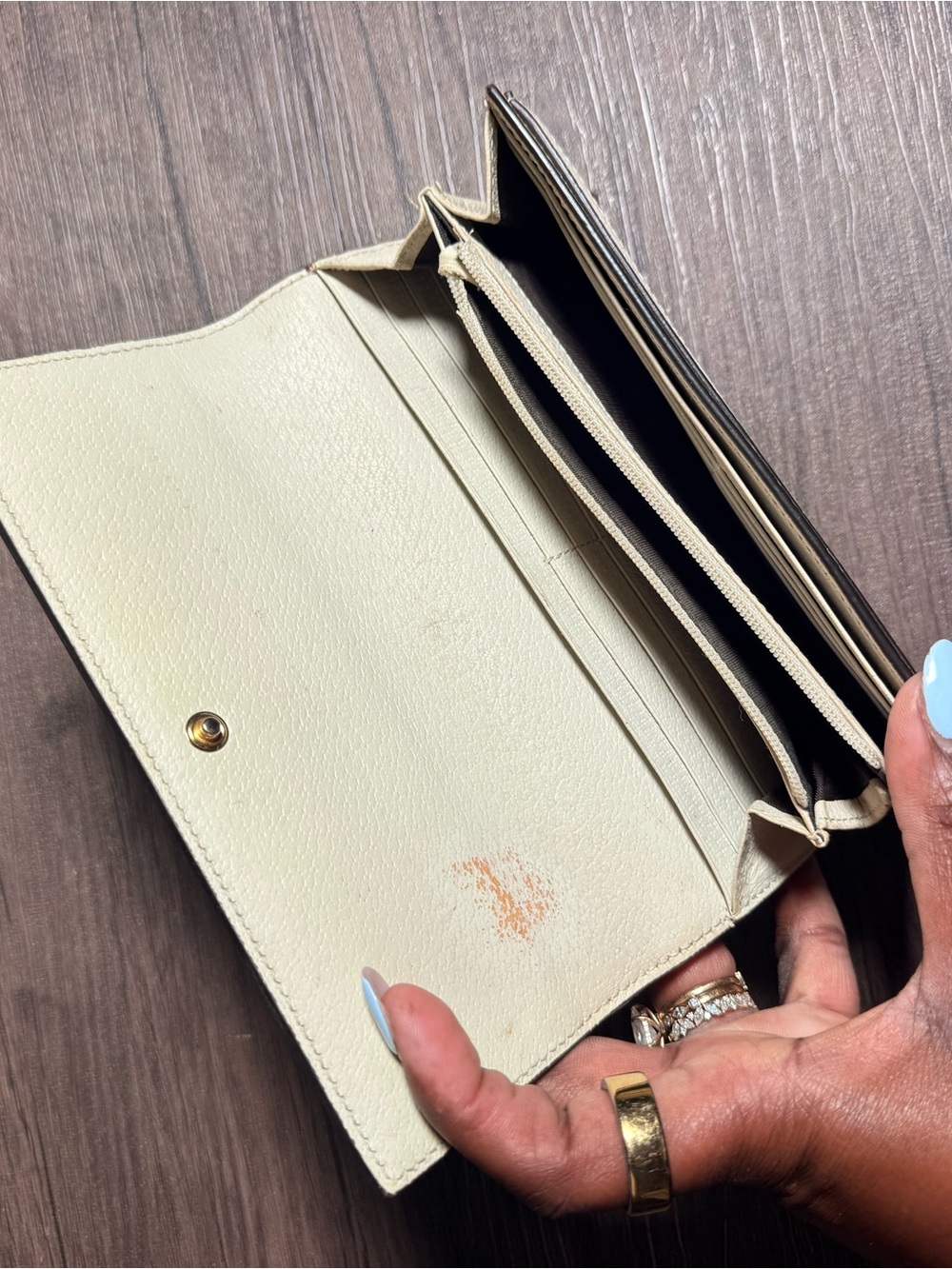 AUTHENTIC Gucci Floral GG Supreme Continental Wallet in Beige with Green-Red Web - Picture 4 of 5